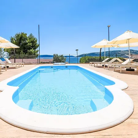 Apartman Medena-5 By Interhome