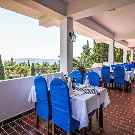 Appartement Medena-5 By Interhome